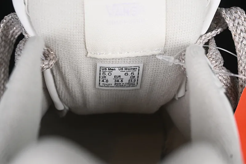 All categories Vans Vans series Vans Low Vans low-top Vans Classics Knu Skool Vr3 Vans official Year of the Snake limited bread shoes VN0009QCSNK